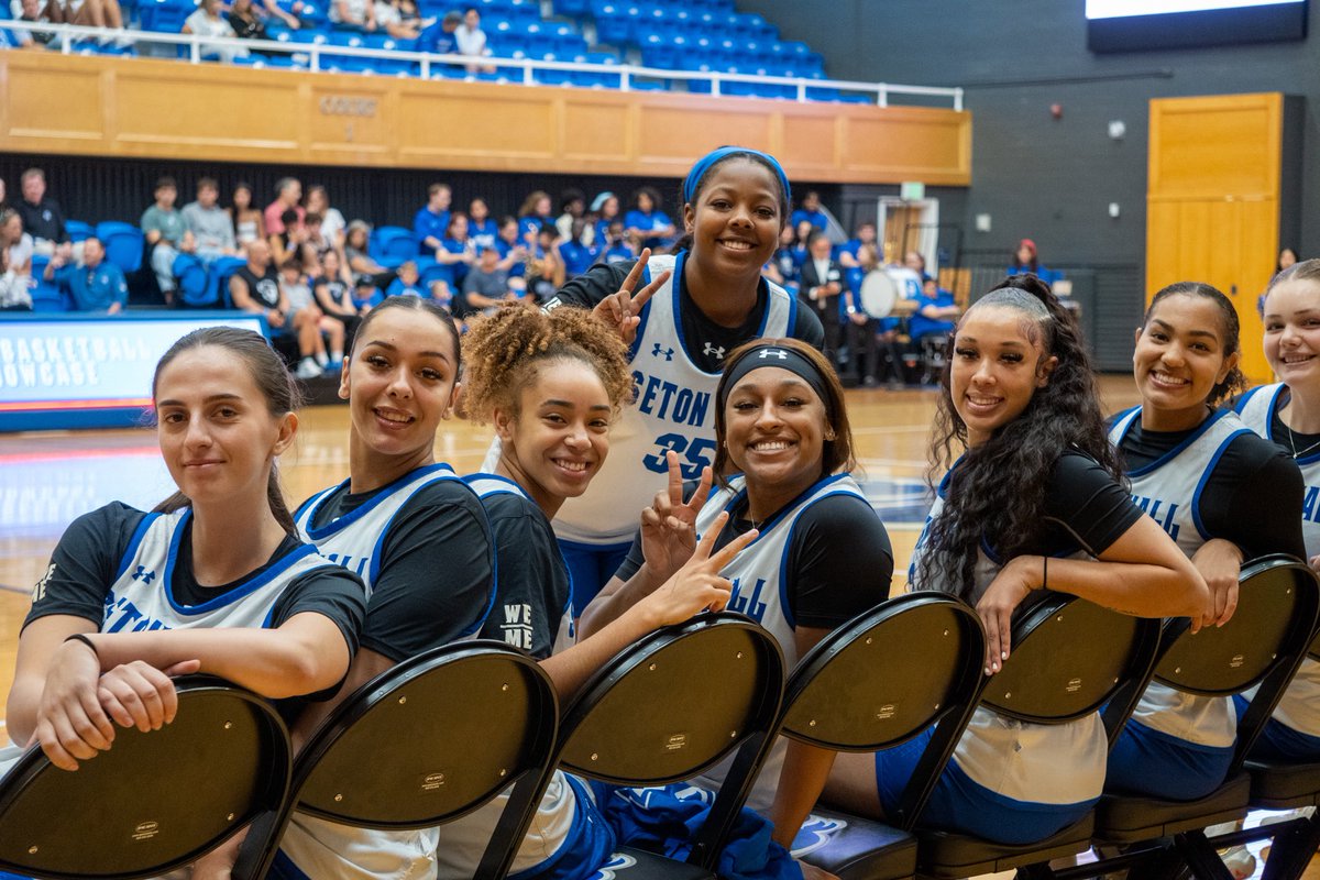 SHUWBB's tweet photo. Moments from homecoming 📸💙

#SHU #HALLin #setonhall #wbb https://t.co/gKRqlNFB1I