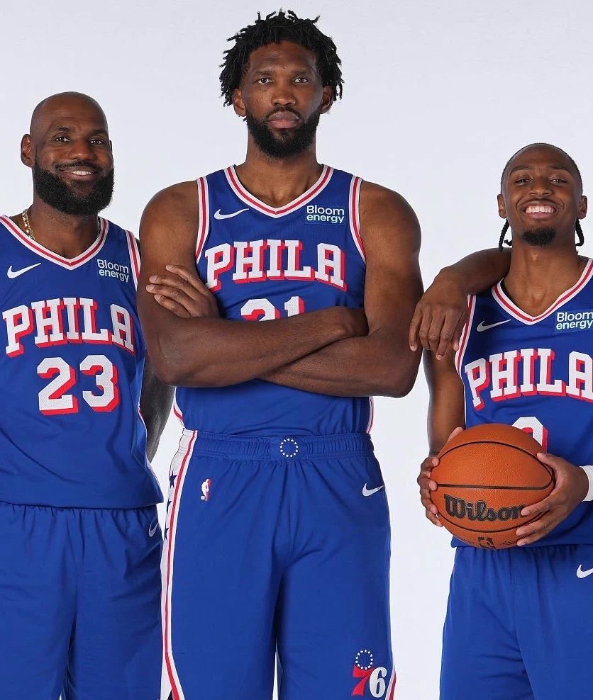 WITNESSKJ's tweet photo. Somebody told Mike Breen:

The 76ers were out ready to practice and Embiid walked out on the court a couple of minutes late, and LeBron let him hear it.

This is what it’s all about — holding guys accountable. 💯 https://t.co/kWHjJ9uA5s