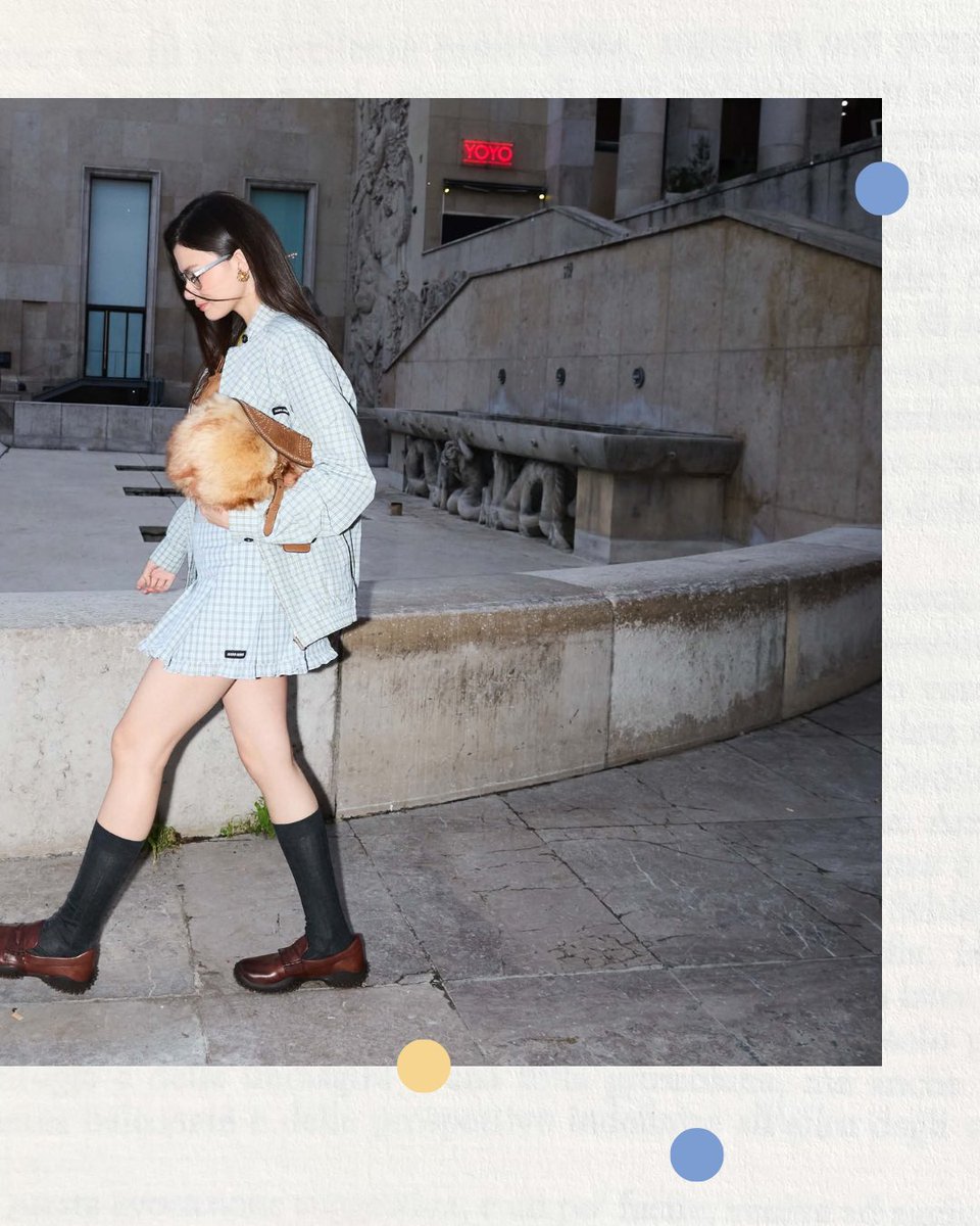 lunariglobal's tweet photo. Pages from @AngelssBecky’s Paris scrapbook 🫧🩵

REBECCA x MIU MIU PFWSS27
#MiuMiuSS27xBecky #MiuMiuSS27
#MiuMiuPFWxBecky @MIUMIUofficial 
#beckysangels #BeckyArmstrong https://t.co/2CQmliy9vD