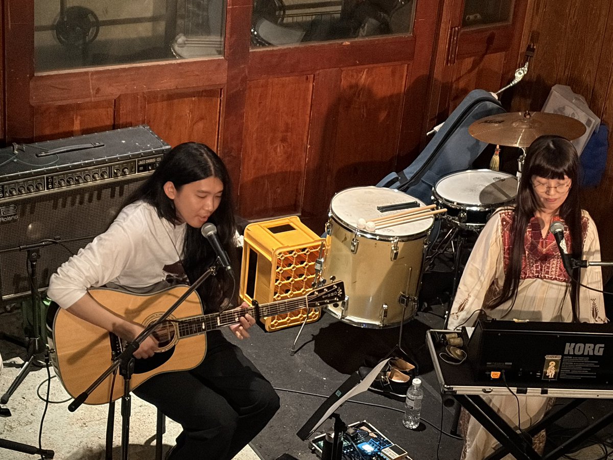 Pervenche1995's tweet photo. 2026.10.4 名古屋galaxy train at K.D Japon。kotolis、Menow、Cindy いずれもオリジナリティ溢れる音楽を奏でていて素晴らしかった✨同じ場で演奏できたことに感謝です。ありがとうgalaxy train 🙌 https://t.co/kBtN0boLMK
