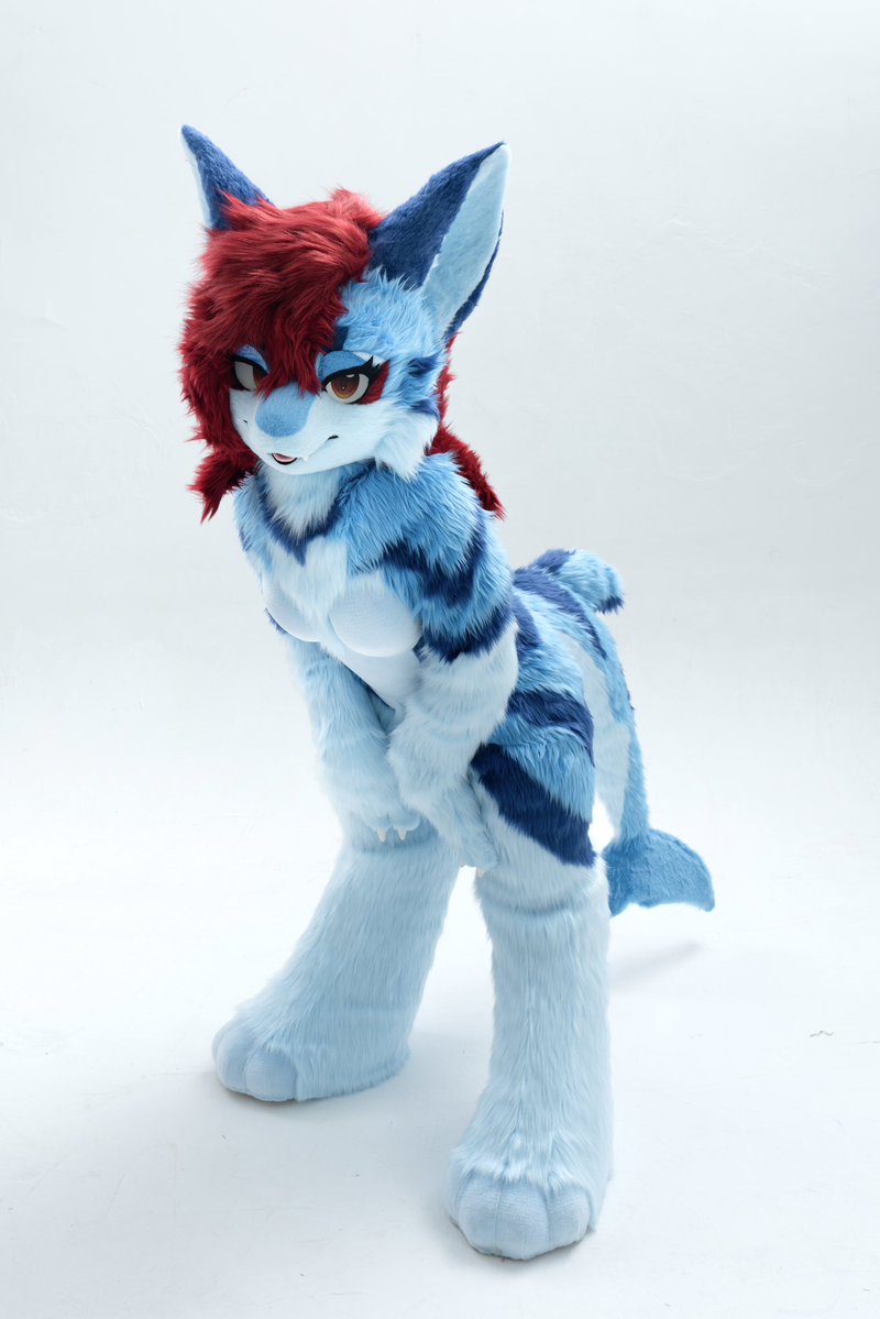 fishmimi_'s tweet photo. This is my work from 2025 and was not made by this person. She is using my work to take commissions and scam people. Please be careful and watch out for scams. https://t.co/MLJbTzZF9T