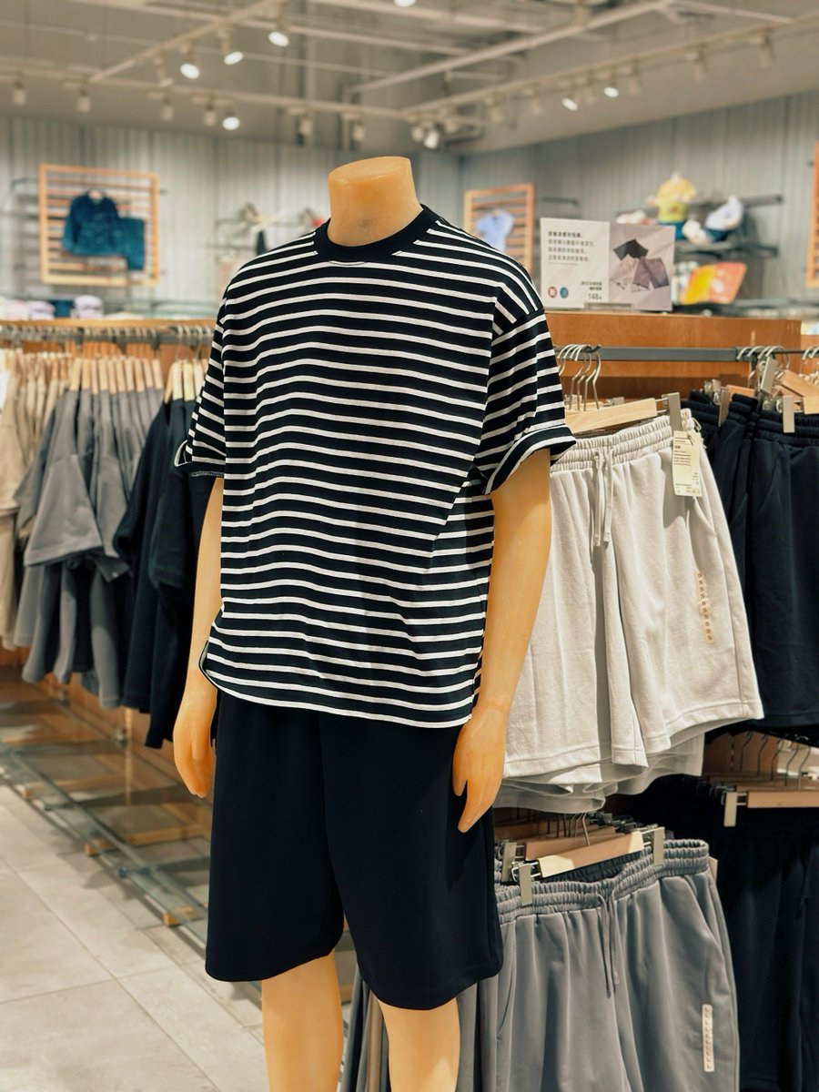 cxnqAKqROIRkuUs's tweet photo. [Looking sharp in the Layi Tuo casual outfit today—simple, stylish, perfect for daily walks!]， https://t.co/Q3p2rEDGMu