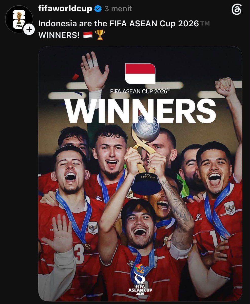 sosmedrandomm's tweet photo. Walaupun juara AFF 1000x kalo tak ada label FIFA apa gunanya? 😹 https://t.co/rPW3Ml6GkT