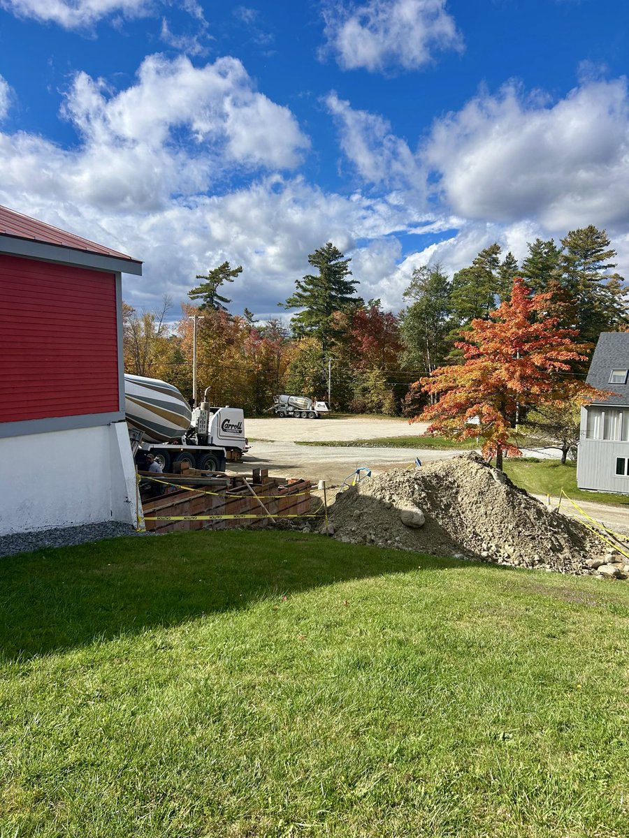 SkiMagicVT's tweet photo. Fill’er up!

New covered entrance way coming your way… https://t.co/cA5VeGXnpf