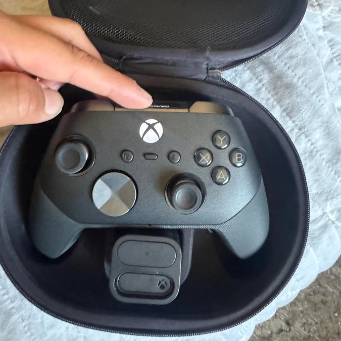 IdleSloth84_'s tweet photo. LEAKED | Xbox Elite V3 Controller specs may have leaked via Xbox Design Lab backend

Features:
• Hall-effect and TMR sticks: Separate module options for standard, loose and tight Hall effect, plus TMR—suggesting a choice of magnetic sensing technology and stick resistance.
• Advanced Haptics: The motor option explicitly names “Impulse Triggers (ERMs) & Advanced Haptics (VCAs) Motors,” suggesting voice-coil haptics alongside trigger vibration.
• Audio Scroll Wheel: A dedicated “Audio Scroll Wheel Color” setting points to an integrated audio control wheel.
• Faceplate Options: Metal, named designs, extensive colors and engraving.
• Low-Friction/Silent Sticks: A named option with its own silent stick-neck 3D model, alongside standard and long variants.
• More Paddle designs: Model files include standard, classic and doublewide paddles. Configuration choices include short/long paddles, a Butterfly entry and layouts without top paddles.
• Performance D-Pads: Standard, cross and grippy/faceted choices, divided into cosmetic and performance builds.
• Accessory Combinations: Beatrice has 27 mapped topper/paddle configurations.

Four controller SKU combinations:
Backend SKU — Package — Motors
EP2-69782Elite — Complete — Included
EP2-69783Elite — Complete — Excluded
EP2-69784 — Base — Included
EP2-69785— Base — Excluded

The package mappings indicate short bottom paddles, no top paddles and a cable for the base configuration. Elite Complete adds a case and charging dock, and selects long bottom paddles plus short top paddles.

Source:
https://t.co/hy06zlIeoF