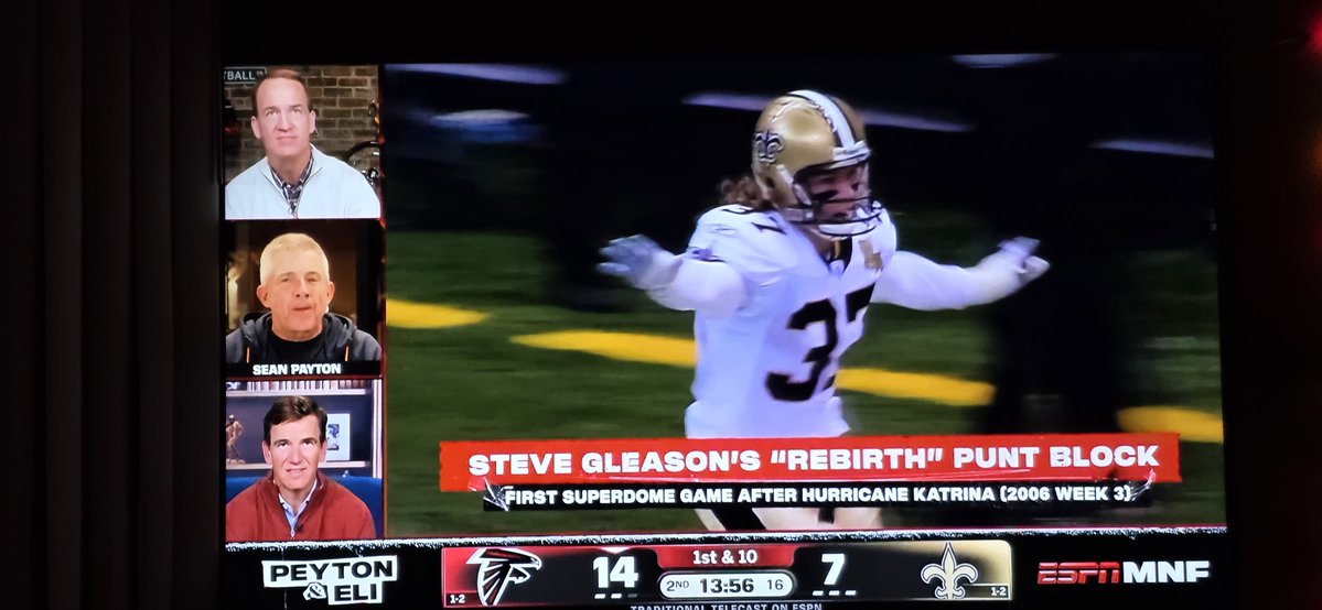 bampac29's tweet photo. Very fitting to have coach on tonight as he said, he can't believe it's been 20 years of #Domecoming I Can Only Imagine how they all felt that night. #Saints #Falcons #ATLvsNO #MNF #MNFxESPN #PeytonandEli #ManningCast https://t.co/YAvWahRNVN