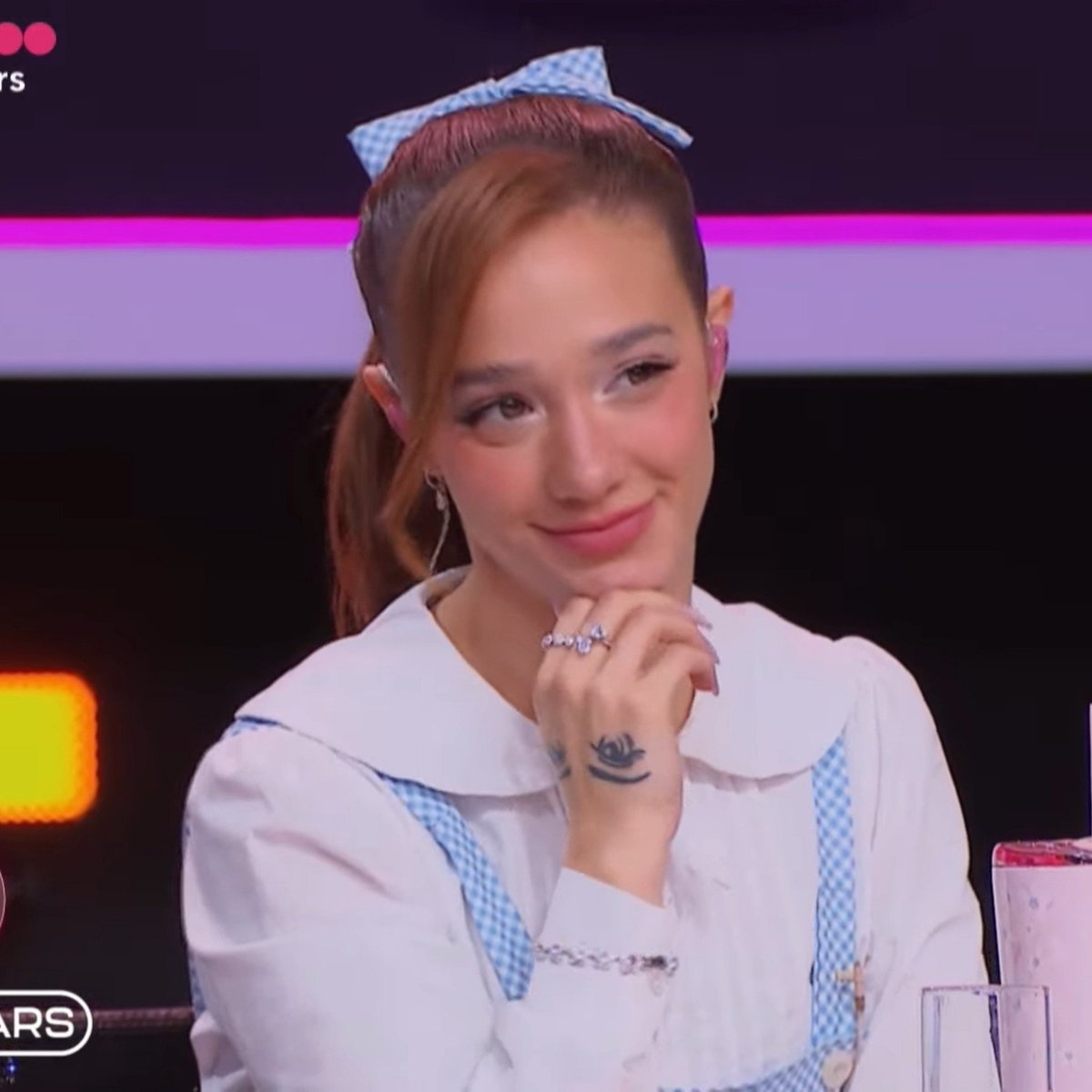 oopsxbelu_'s tweet photo. princesa mal #popstars https://t.co/v124E5rpcR
