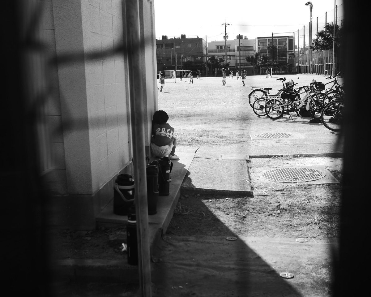 Ygch19X's tweet photo. #monochrome 
#streetphotography 
#photography
#スナップ写真
#街撮り https://t.co/paGGleHxR5