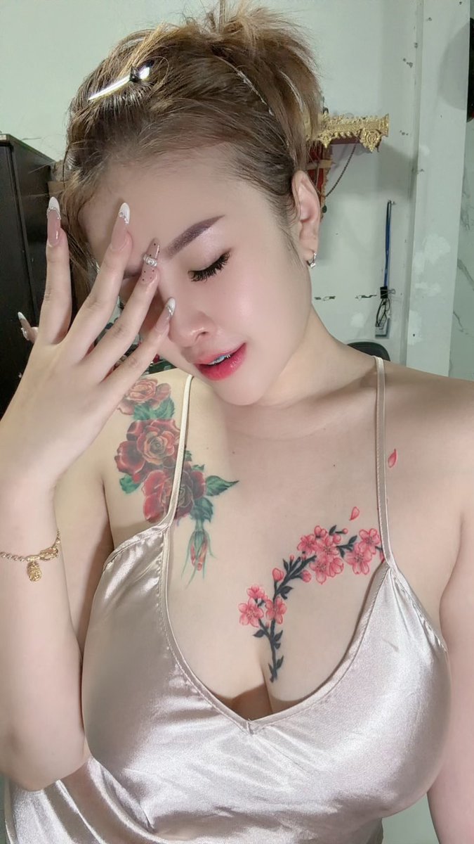 DarkSelf1994's tweet photo. @suphwbur1 การ #นวดกษัย ช่วยได้ https://t.co/Z9Q8XFn9ub