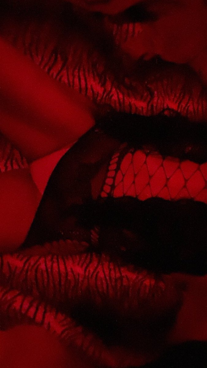 abominablefun's tweet photo. Hoje eu to com aquela energia de gostosa que beberia um vinho , fumaria vários becks e foder a noite inteira juro 🙅🏽‍♀️💋 

#PINTOAWARDS 
#PINTOSAWARDS 
#PINTOSAWARD 
#PINTOAWARD 
#XOTAWARDS
#NUDESAWARDS
#TRANS 
#transwoman 
#shemale
#TRANSEXUAL https://t.co/f63dW6Xi5R
