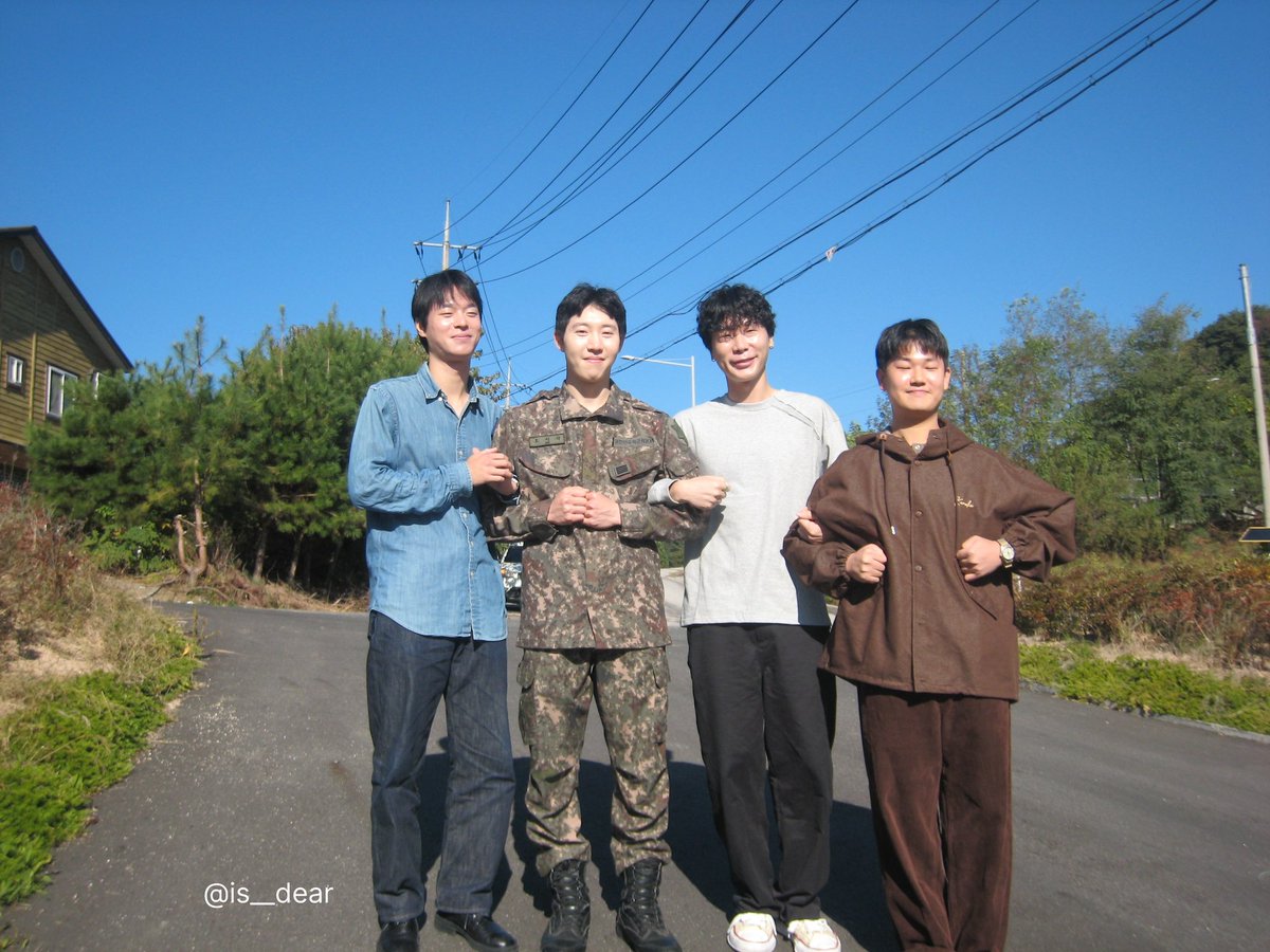 is__dear's tweet photo. 우리집 라쿠나 정상영업합니다 🏠💖💖

#오이삭 #라쿠나 https://t.co/BpuNZj9oXv