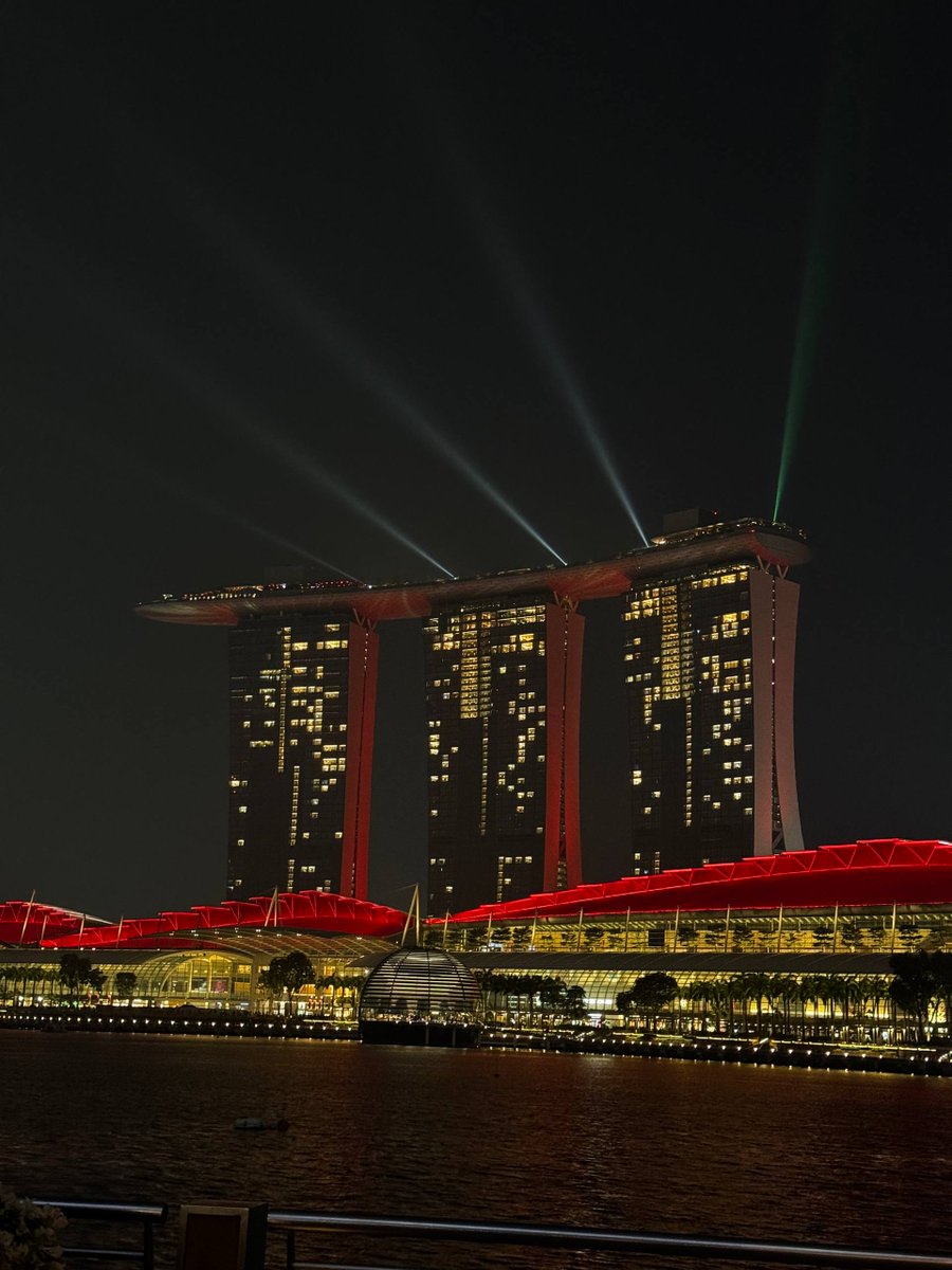 krisredin's tweet photo. Landed for Token2049 ✈️ The Medici Expert crew is here, with a packed schedule of meetings

At these events it's a few panels and a lot of hallway talk about licensing 🤝

Around and want to talk VARA, DIFC, ADGM or UAE crypto accounting? Come say hi ☕ https://t.co/GFbMCdKYPA