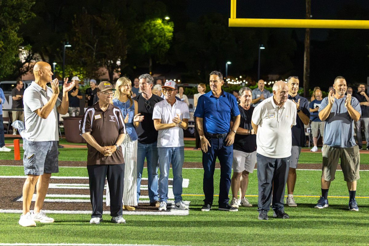 FootballCrespi's tweet photo. What a Homecoming! Honoring the 1986 Championship Football Team and celebrating the retirement of Russell White’s ’89 legendary #4. Once a Celt, always a Celt! #CeltPride https://t.co/ocTazbcWMU