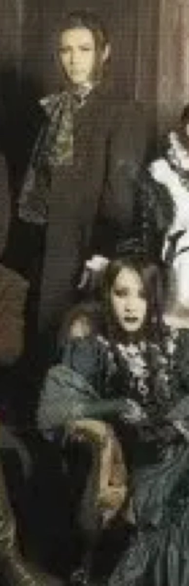 mackt4lyfe's tweet photo. Day 146 of #mackt2026!! Blurry photo again because I am still very annoyed by gackt’s ai mv thing. I will find it in better quality when I can redownload pinterest because I’m pretty sure I have it saved there. #gacktworkout https://t.co/V3MPOK87dB