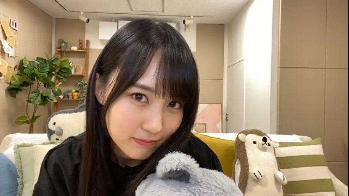 tzs71_8's tweet photo. 賀喜遥香ちゃんのこの仕草、こっちの気を分かってやってそうで狡い。

 https://t.co/en1Wkc2Da0 https://t.co/HNbgZxyRDj