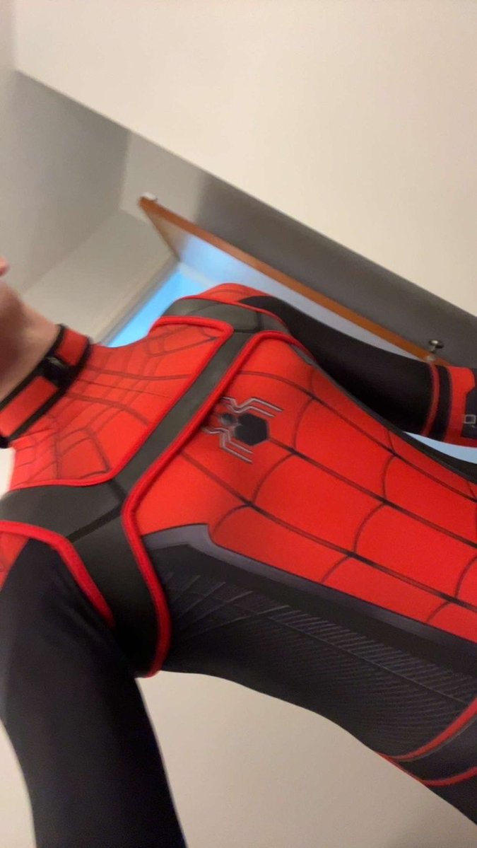 davegozoom's tweet photo. Was told to suit up, I think this is what they meant ￼🤪 https://t.co/vpWluJGEzH