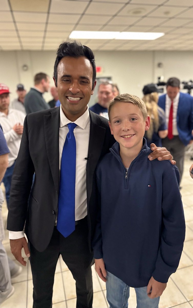 VivekGRamaswamy's tweet photo. Great town hall at the VFW post at Wauseon in northwest Ohio. We did this totally crazy thing, where we took unscripted questions &amp; even let people record it. 😉 https://t.co/irSdrBFBd3