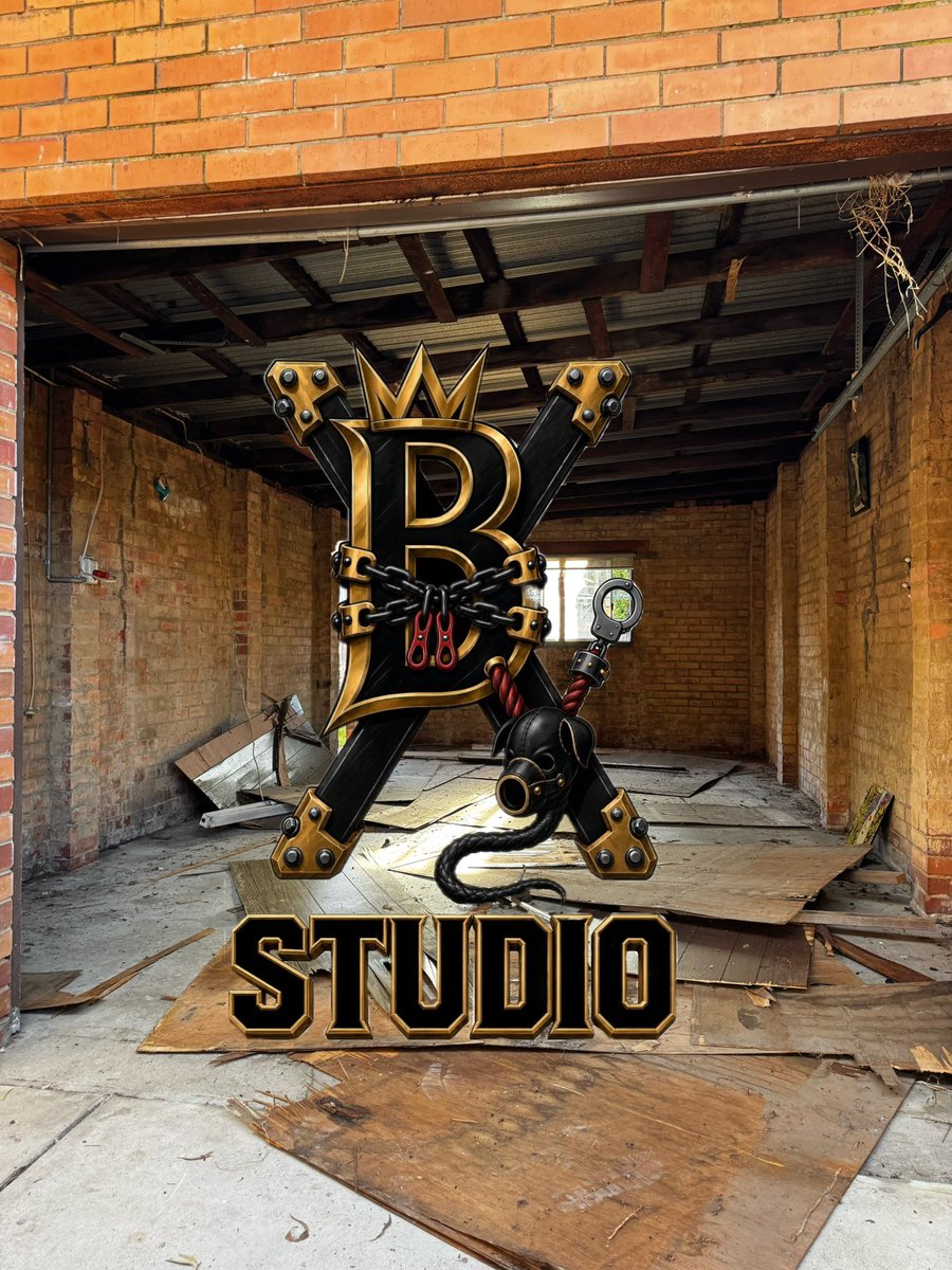 ByXstudio's tweet photo. 车库已经开始进入拆除阶段！以后的改建会慢慢实时更新！期待一下改装后的工作室 https://t.co/2BinECskwY