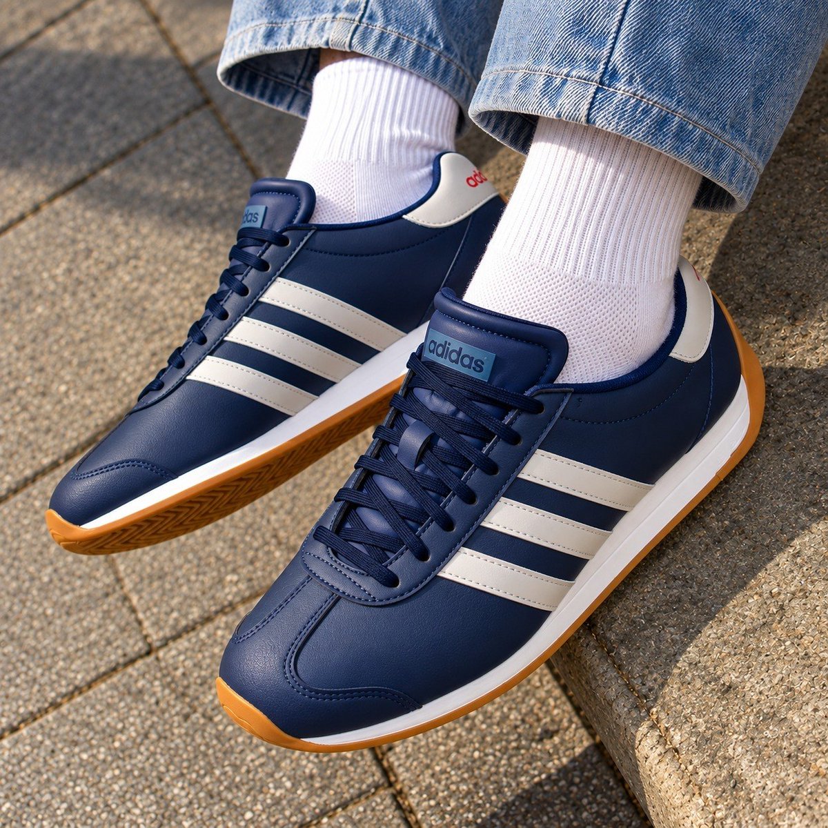 oMalucodasPromo's tweet photo. Tênis Adidas Runvista (38 ao 42)

De R$ 399 por R$ 152
Use o Cupom: MAIS15 🎟️

Loja Oficial Adidas
https://t.co/ZnTHJoI1dN https://t.co/X2BGjyEqUV