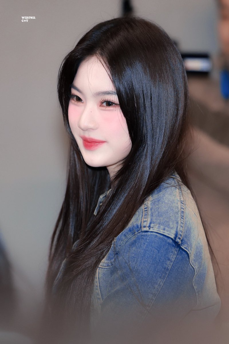 psychomiyane's tweet photo. 240112
@/Wh1speR0123, @/ISA_Wintercat, @/melocat0123
#ISA #STAYC #아이사 #스테이씨 #이채영 https://t.co/vUIgkYK0Bs