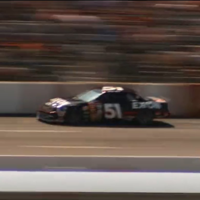 BaguetteDesigns's tweet photo. Noticed something:

The 51 in Days of Thunder spins at Darlington, but the number changes directions between shots. The only time the front-facing 51 makes an appearance is at Darlington (though both do, so one must have broke)

Both versions were entered in races, funny enough https://t.co/mLTpCsyCpV