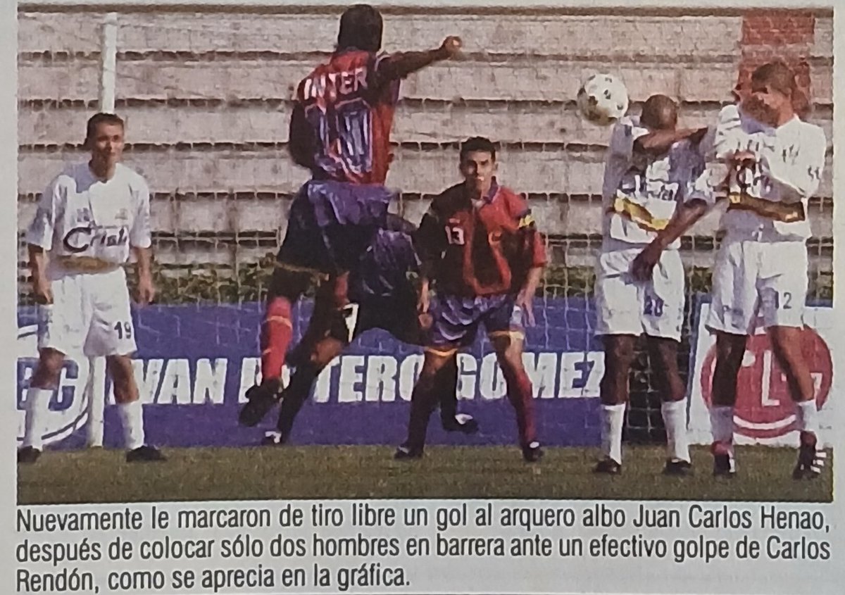 jdanilocorrea's tweet photo. Promedio de asistencias del Campeonato Colombiano 2001 (partidos jugados como local):

1. @DIM_Oficial 🇭🇹: 26.604 espectadores (26) 
2. @nacionaloficial 🇳🇬: 22.205 (22) 
3. @oncecaldas 🇮🇹: 16.915 (25) 
4. @EnvigadoFC 🍊: 15.876 (22) (*)
5. @DeportivoCaliCP 🇳🇫: 11.974 (25) 
6. @AmericadeCali 👹: 11.704 (26) 
7. @DeporPereiraFC 🇲🇰: 10.218 (22) 
8. @SantaFe 🦁: 9.558 (25) 
9. @MillosFCoficial 🏴󠁧󠁢󠁳󠁣󠁴󠁿: 9.335 (25) 
10. @cdtolima 🐷: 7.385 (25) 
11. @internaciopalmi (Cortuluá) ❤️: 5.620 (25) 
12. @DeporPasto 🇹🇩: 4.959 (22) 
13. @RealCartagena 🔰: 4.300 (22)
14. @ABucaramanga 🐆: 4.217 (22)
15. @AtleticoHuilaof 🐂: 4.189 (22) 
16. @JuniorClubSA 🦈: 3.109 (22) 

Partido con mayor asistencia: 52.236 espectadores, Independiente Medellín 3-0 Cortuluá, 12 de diciembre de 2001, fecha 6 de los Cuadrangulares Semifinales (Grupo B).

Partido con menor asistencia: 66 espectadores, Junior 3-3 Envigado F.C., 11 de noviembre de 2001, fecha 22 del Torneo Finalización.

Fuentes: El Tiempo, El Colombiano, El Mundo y semanario Nuevo Estadio.

Nota 1: Algunos datos de asistencia fueron suministrados al día siguiente del partido ante los medios de comunicación escritos, pero estos no fueron en su mayoría divulgados.

Nota 2: Envigado F.C. hizo de local en el Estadio Atanasio Girardot y se programaron dobletes.

Fuentes: El Tiempo, El Colombiano, El Mundo y semanario Nuevo Estadio.