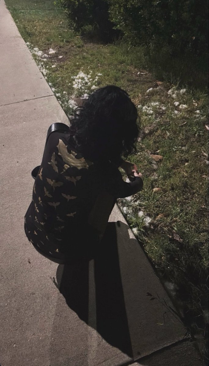 touchmeimsck's tweet photo. introooo to #nsfwtwt 
-u can call me emi
i love music literally anything jazz hardcore screamo mathcore post punk and classical
-i love reading too and im always horny
-down to sext, talk, or flirt i’ll send if im rlly horny>_< let’s moot up
#nsfw #nsfwtwt #moots #nsfwmoots https://t.co/qjh1ez9YE3