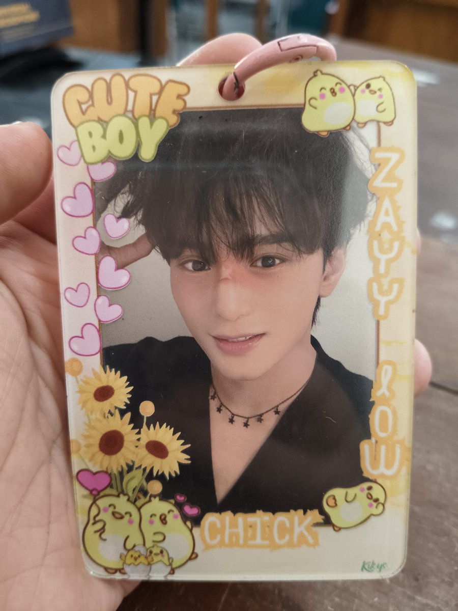D_Kikys's tweet photo. Gemes sama cahol sendiri dan photocard Zayyan di dalamnya.... 🥰🥰🥰 Cimit cimittttt.... 🤏🏻🤏🏻🤏🏻🫶🏻🫶🏻🫶🏻🤍🤍🤍✨✨✨
#MySunshineZay #ZAYYAN #자얀 #XODIAC #소디엑 https://t.co/OVfyQMYwMM