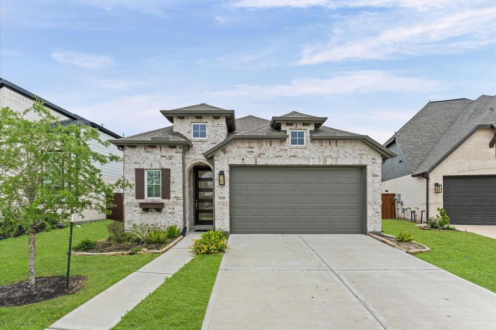 Soldbykbhtx's tweet photo. Houston + home buyers + homes + $350K + Houston suburbs + Manvel + DM me for info
#movingtohouston #firsttimehomebuyer #houstonrealestate #Houstontexas #Houstonmedicalcenter #Manveltexas #pearlandtexas #Katytexas #IAH #hou #Hobbyairport #bushairport https://t.co/uq1AnENkDQ