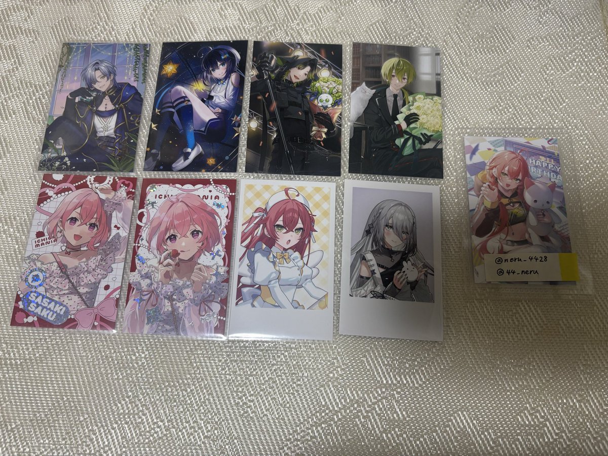 44_neru's tweet photo. @sigure_tr はじめまして。こんにちは。
検索よりお声がけ失礼します。
当方画像1枚目のお品物を所持しております。お借りした画像2~5枚目の色枠(🟩＞🟥＞🟨)から交換可能なものはございますでしょうか？可能な限り🟩含むお取引希望です。
ご検討いただけますと幸いです。 https://t.co/16Mo3zsVlx