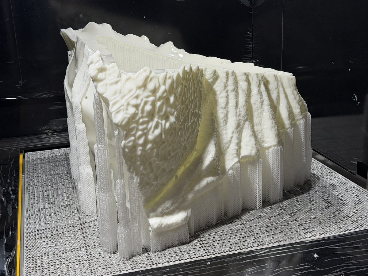 hellbendermodel's tweet photo. After the digital sculpt was complete, I cut it into parts to fit my printers. Done in zbrush. The head was split into 12 main parts, which were bolted together. Gaps between parts filled. The cuts were made to follow the outline of the scales to reduce visibility of the seams. https://t.co/5ogWpKdM1a