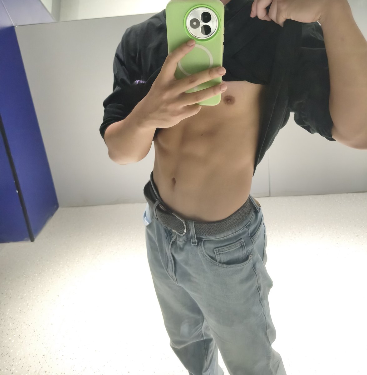 fgf8hc's tweet photo. 为啥没人找我玩啊#湘潭长沙 https://t.co/59glAgZFTd