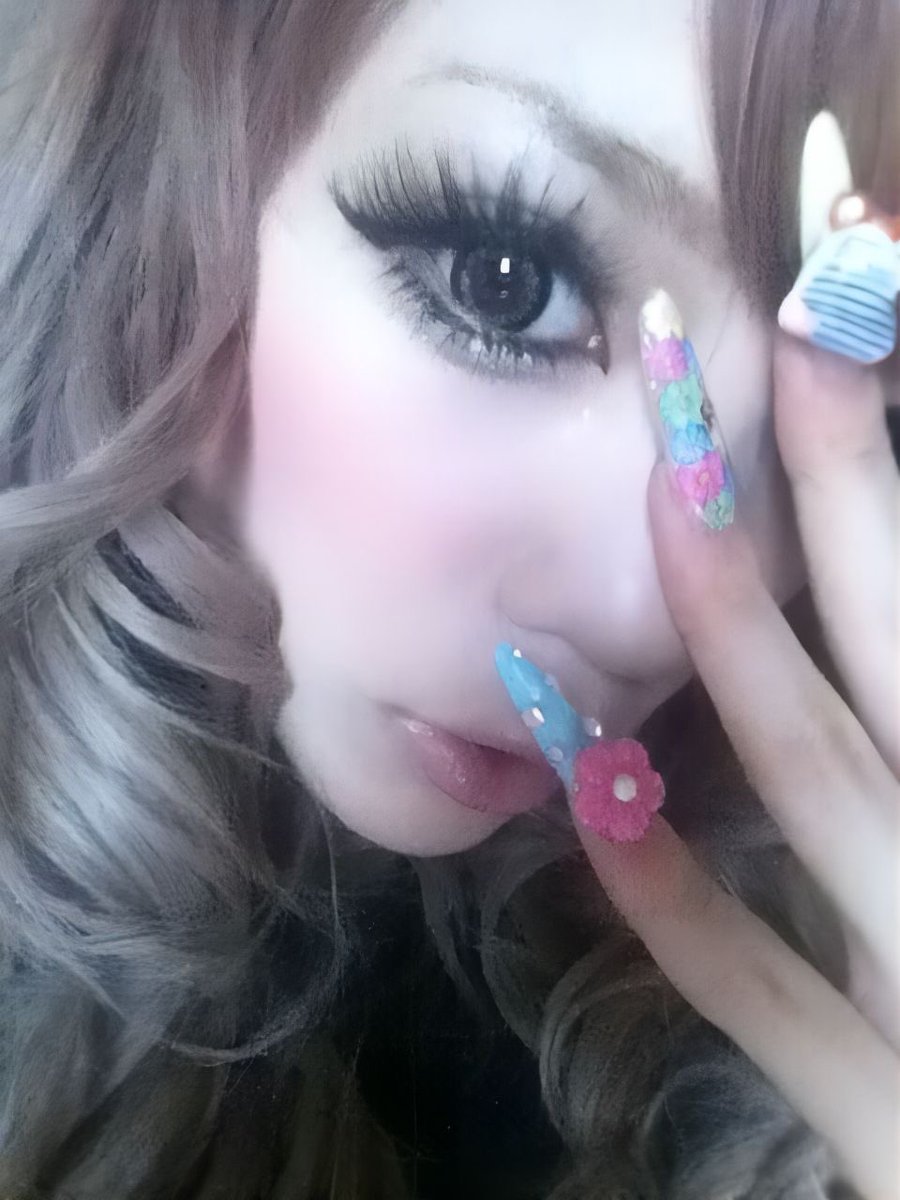 virtualh3arts's tweet photo. Gyaru eye makeup ⋆‧°𓏲ּ𝄢🎀 https://t.co/ToFJyLUdQ0