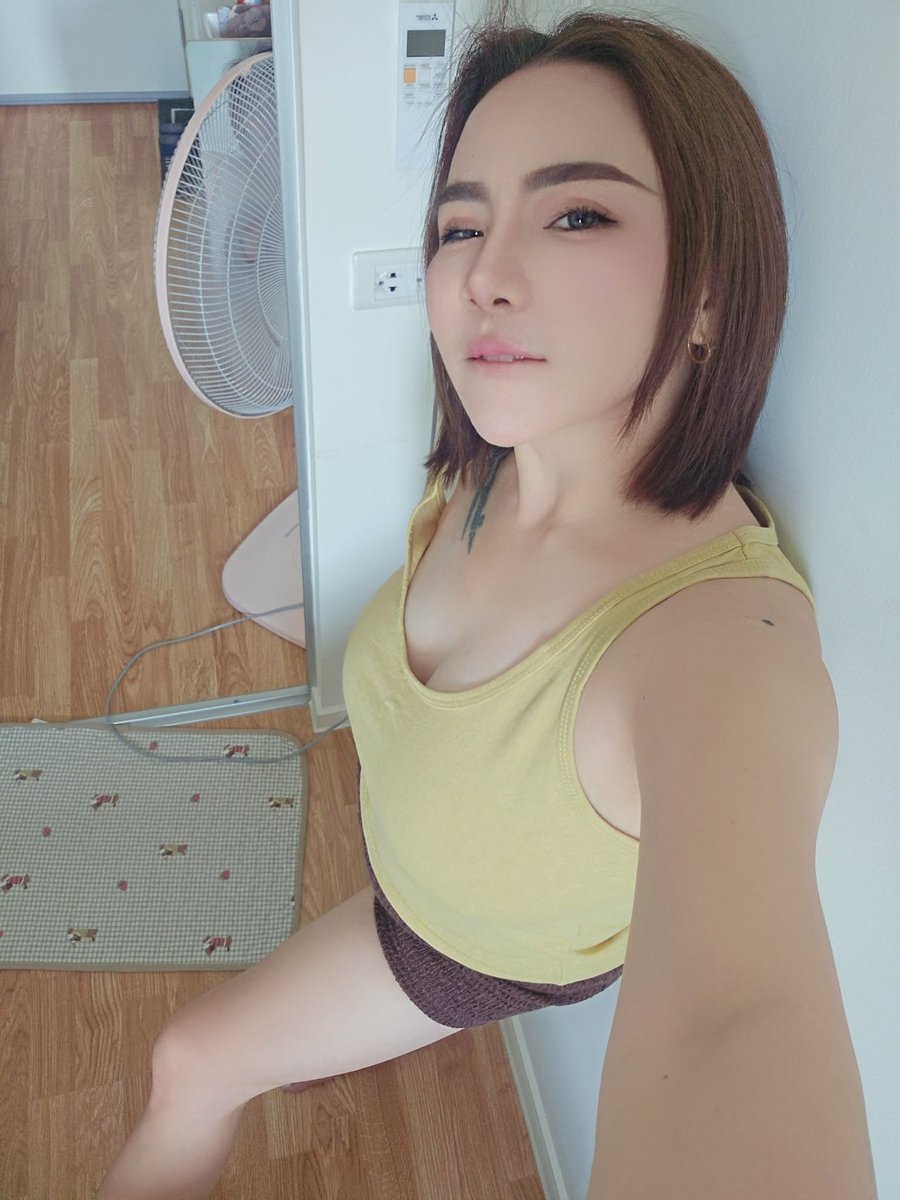 Chopwaidang05's tweet photo. ความรักของฉันไม่เกี่ยวกับอายุ
ขอเเค่อยู่ด้วยเเล้วสบายใจ หวงนิด หึงหน่อย  ฮิ้วๆ
🫶🏻🫦😆
 สาวอวบ สาวใหญ่ สาวแก่ 
#สาวผมสั้น https://t.co/HrqcGX4kB8
