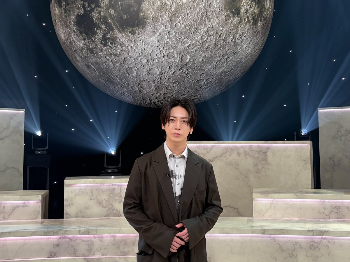 Kame_staff's tweet photo. 日本テレビ系「#夜の音 -TOKYO MIDNIGHT MUSIC-」
ご覧いただきありがとうございました！🌕

今回披露した楽曲は、
サブスクでもお楽しみいただけます！
ぜひお聴きください🎧

「絆」の配信はこちら🐢
https://t.co/GunhCSkNbn

「POMPEII」の配信はこちら🌋
https://t.co/0LgwoTK7pa

#亀梨和也 https://t.co/8u519paadJ