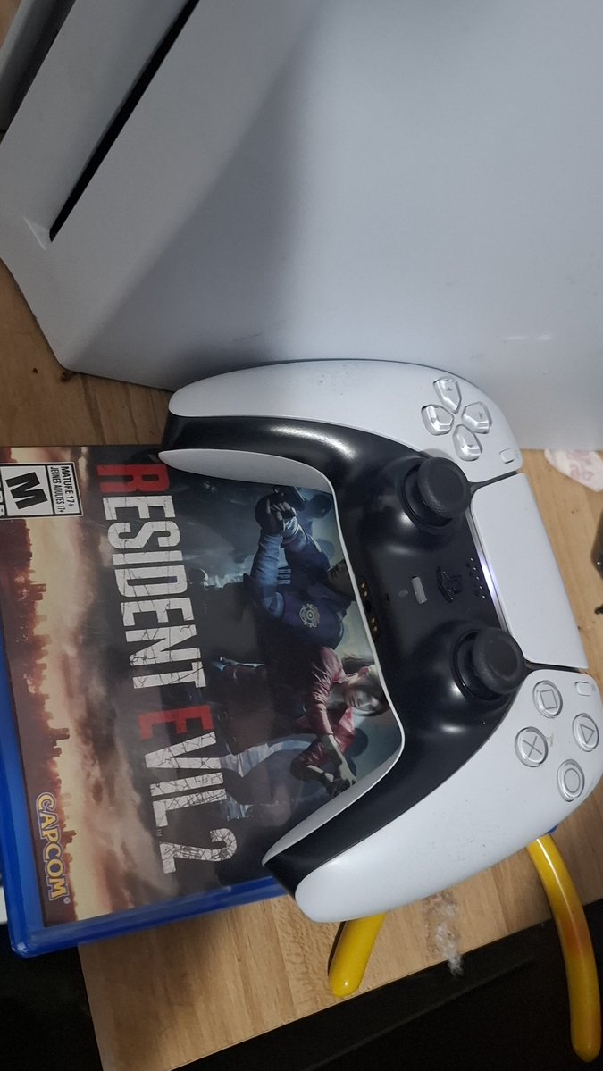 vicminionlover's tweet photo. I'll play one of my favorite games again!! =D https://t.co/f0pqxz0ph7
