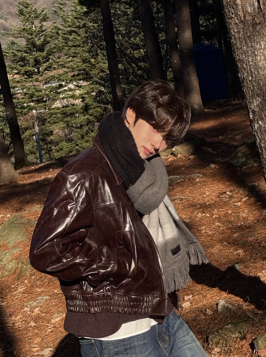 rehaep's tweet photo. 누구의 시선이길래 이렇게 예쁨? https://t.co/BczfGy6UWI