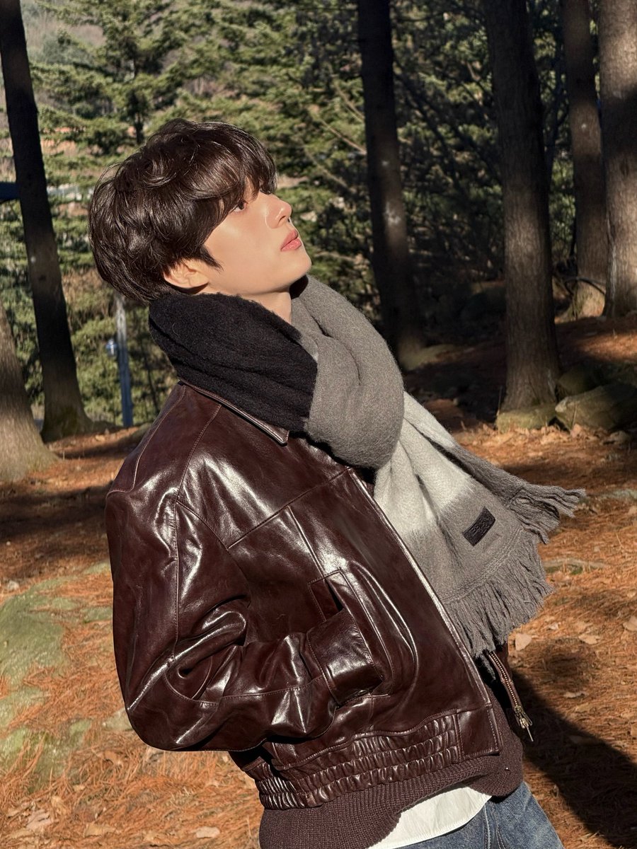 rehaep's tweet photo. 누구의 시선이길래 이렇게 예쁨? https://t.co/BczfGy6UWI