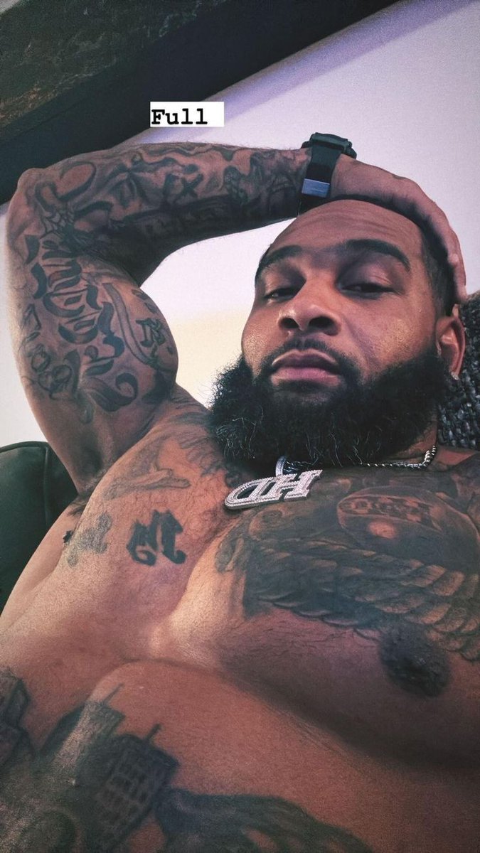 Maleeyecan53414's tweet photo. Damn this muthafucka sexy😋
#sexyblackmen #bbc #beautifulblackmen #blackkings #blackisking https://t.co/sdw8HwyOiM