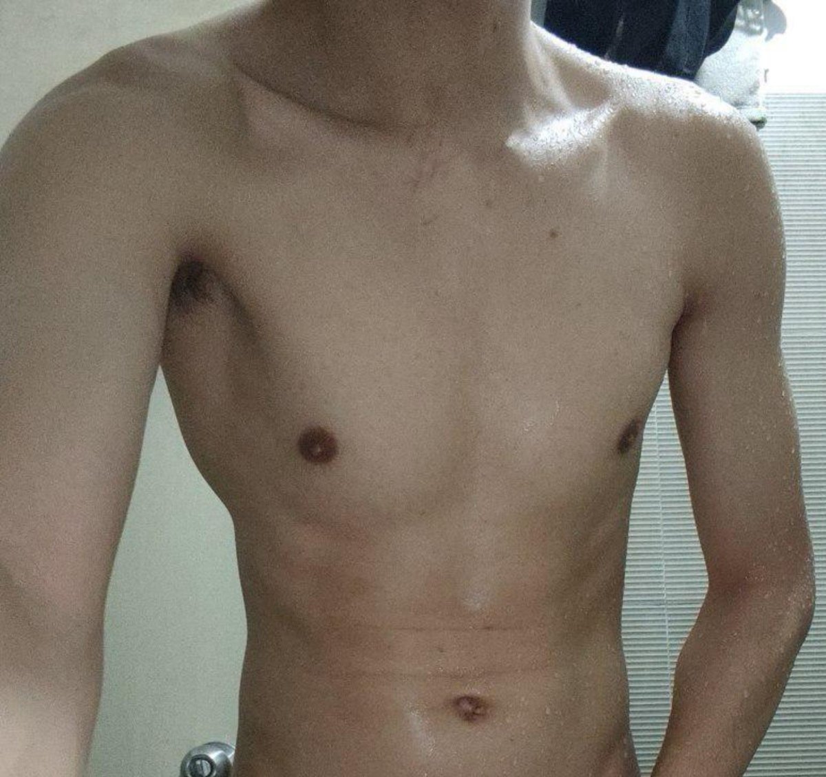 Heal_thy_Option's tweet photo. Shower saglit, horny na ulet #nsfwtwt  #jakolph https://t.co/gZZyI2HHAE