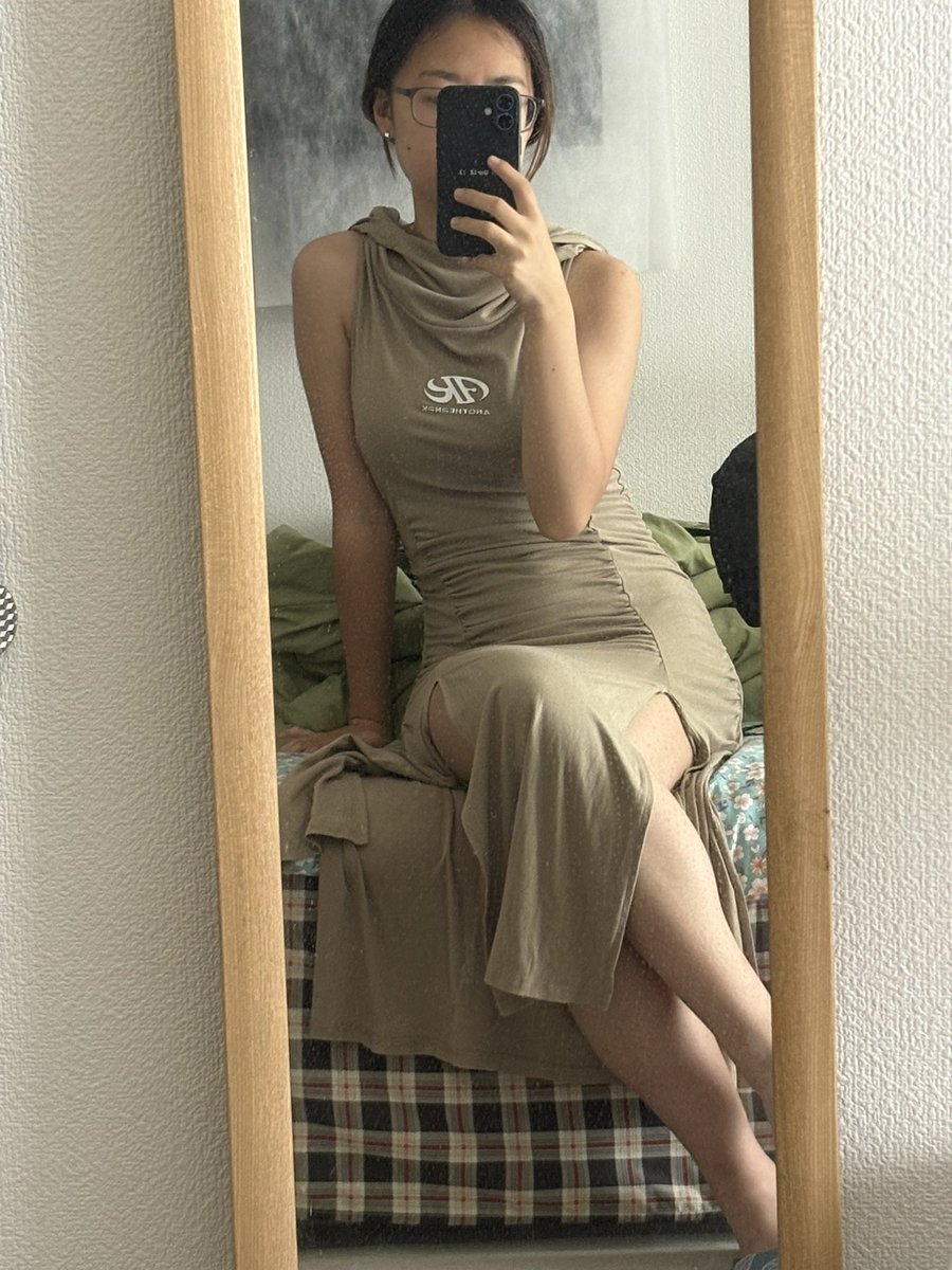 Milyurz's tweet photo. 我操这个衣服美炸了老铁我之前怎么没觉得#bi https://t.co/T75h9LfT8L