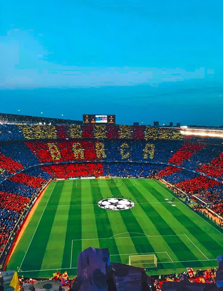 dna_blaugrana's tweet photo. Futebol e política andam lado a lado, ainda mais quando se trata do Barcelona.

"Més que un club" nunca foi só um slogan. É uma mensagem sobre aquilo que o Barça representa.

Ao longo de sua história, o clube esteve ligado à defesa da identidade catalã, da democracia e de causas como direitos humanos, inclusão, combate ao racismo, proteção de crianças e apoio a refugiados.

Por isso, com tudo que está acontecendo no Brasil, entendemos que não dá pra simplesmente ficar em silêncio.

Não estamos falando de uma simples disputa de torcida. Estamos falando do país em que vivemos, das pessoas ao nosso redor e do que queremos deixar para as próximas gerações.

No dia 25 de outubro, teremos um El Clásico no gramado. Mas, pra gente, o resultado mais importante daquele dia será decidido nas urnas.

Visca Barça. Viva a democracia.