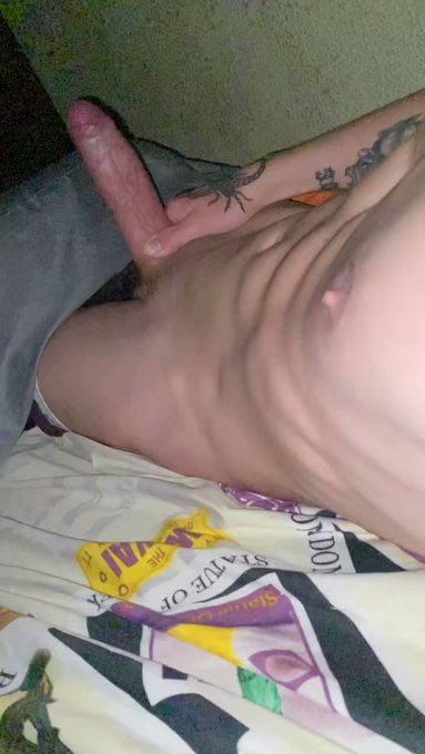 Buckland2310's tweet photo. Need someone to be behind me
#gayguys #gay #gayguy #viral #viralvídeo #trending
#GayCommunity https://t.co/7siLg9ENbV