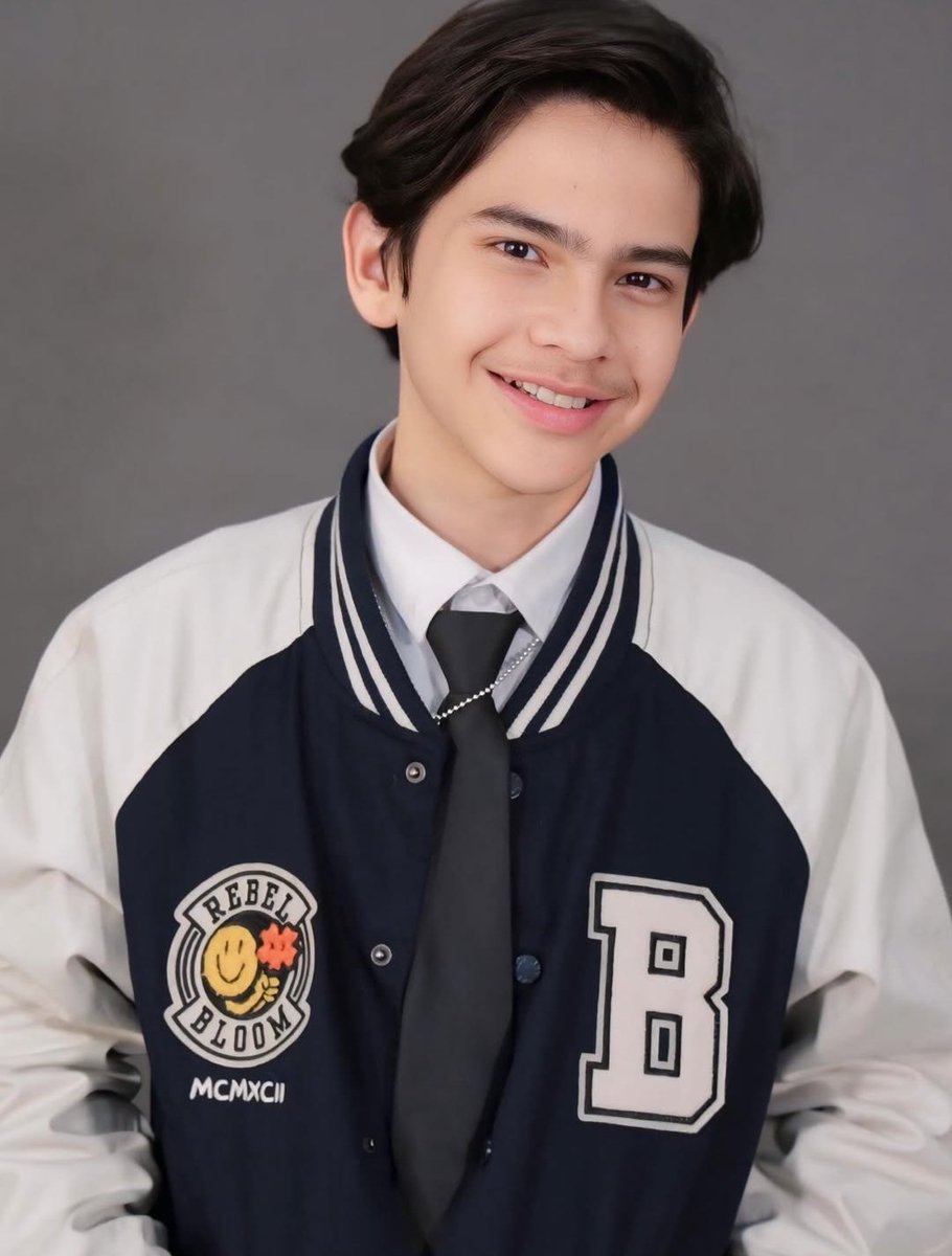 whoszedx's tweet photo. Totoo nga ang tsismis! Pinkish at mala afam nga sa laki yung bu is rat nya. 🤭

https://t.co/hUF3CIHwLN https://t.co/edYJcMo3NK