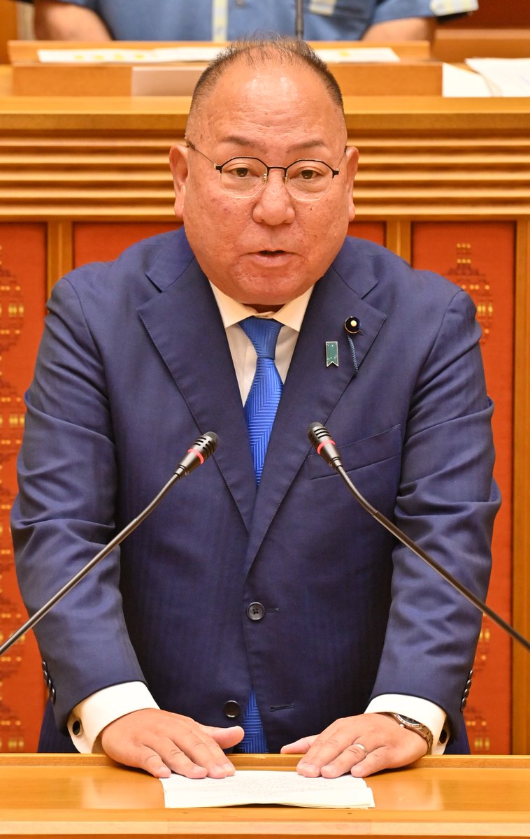 theokinawatimes's tweet photo. 【速報】沖縄県議会の新議長に島袋大氏　与党・中立会派の28票で選出
https://t.co/nORJ1Rx8Mz https://t.co/Ho5Q63v02E