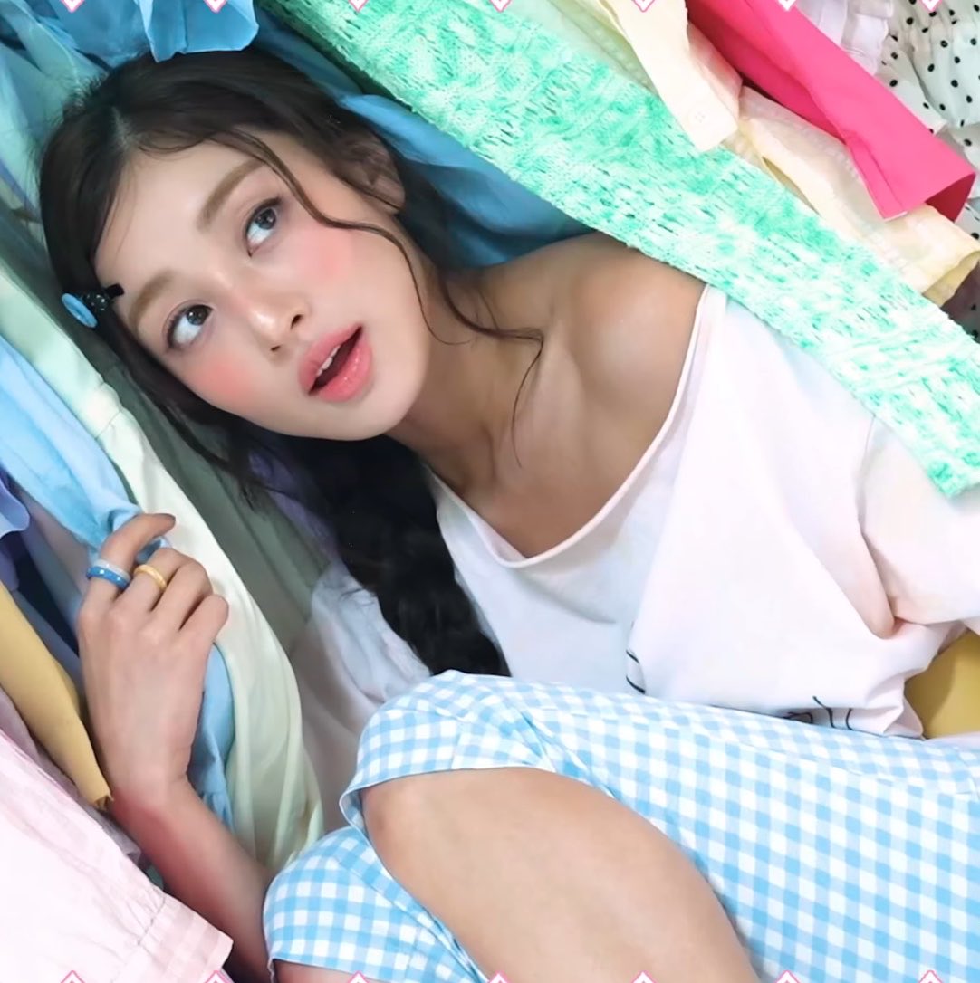 cactusjihyo's tweet photo. my cutie jihyo https://t.co/GwO8ZcKTWw