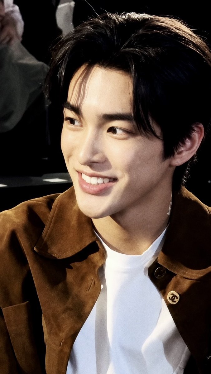 dollivuue's tweet photo. #Keonho prince visual https://t.co/tVherTdCc1