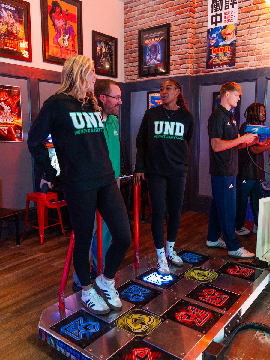 UNDwbasketball's tweet photo. Had fun at the arcade!👾🕹️

#UNDproud | #LGH https://t.co/AnSZLmR2HG