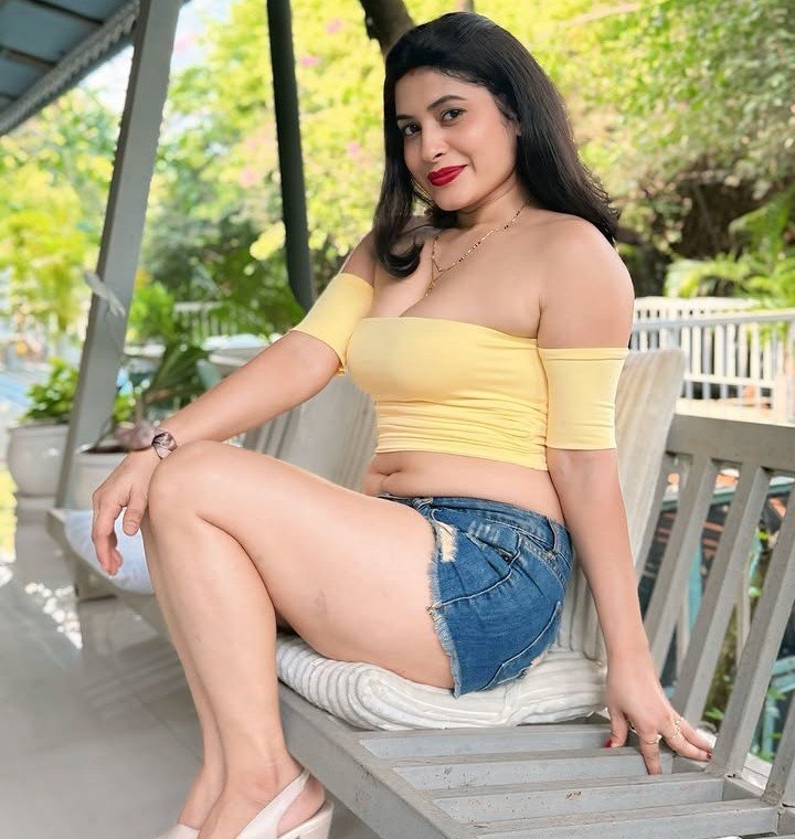 shushma89's tweet photo. Good mrng 
Yellow mango kisko pasand h?? https://t.co/tMHjl2fhCv