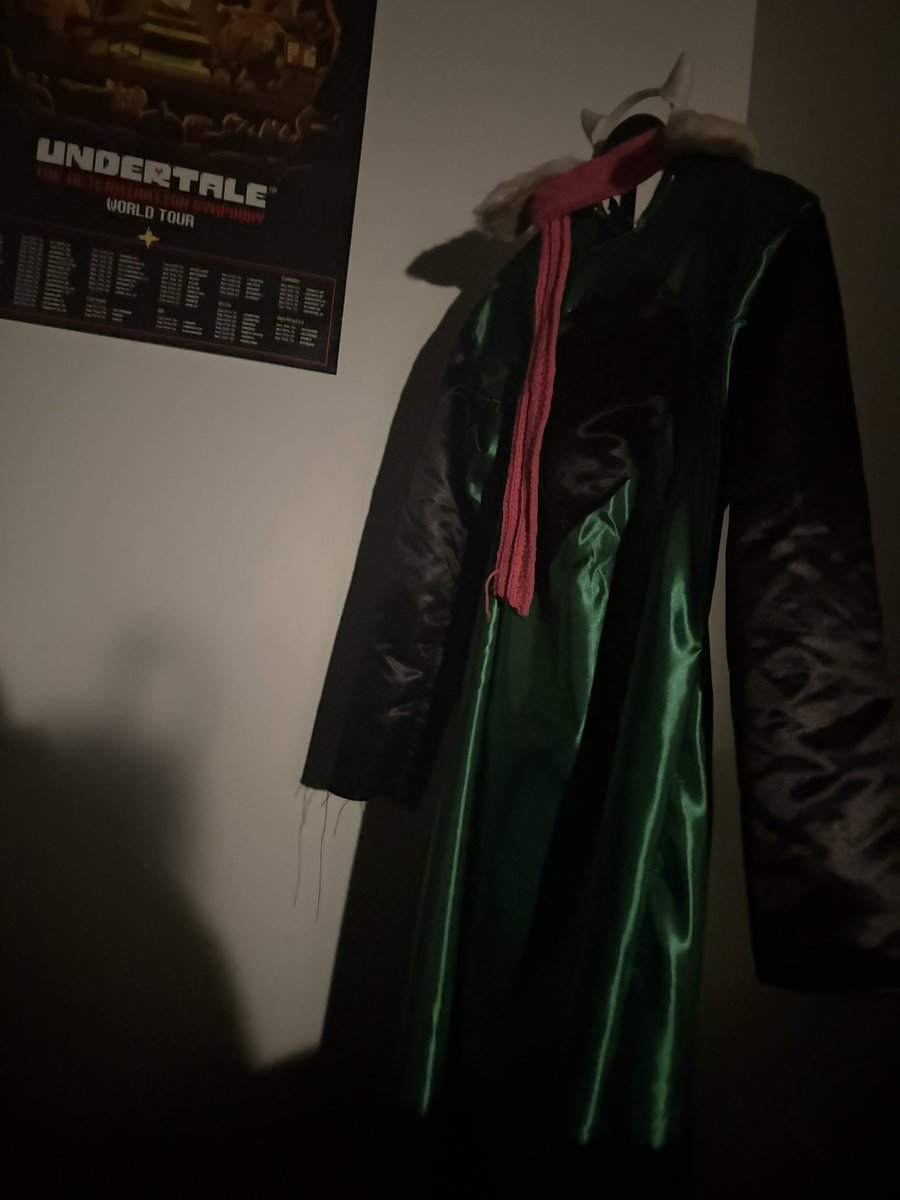 LoomLazza's tweet photo. It speaks to me like the green goblin mask… https://t.co/fFhwpe3sxj